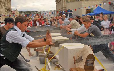 Stone Sawing Competition, Oamaru Victorian Fete - MoaTours