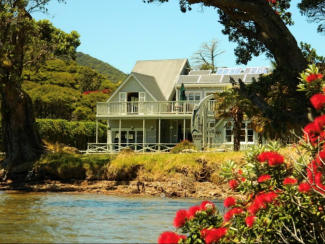 Shoal Bay Estate & Sunset Waterfront Lodge